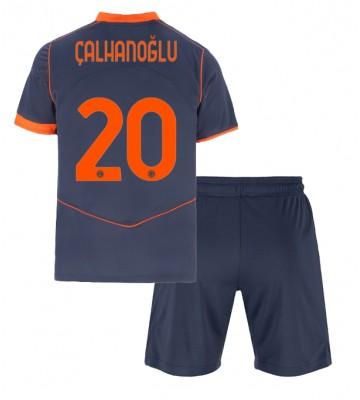 Inter Milan Hakan Calhanoglu #20 Tredjetrøje Børn 2025-26 Kortærmet (+ Korte bukser)